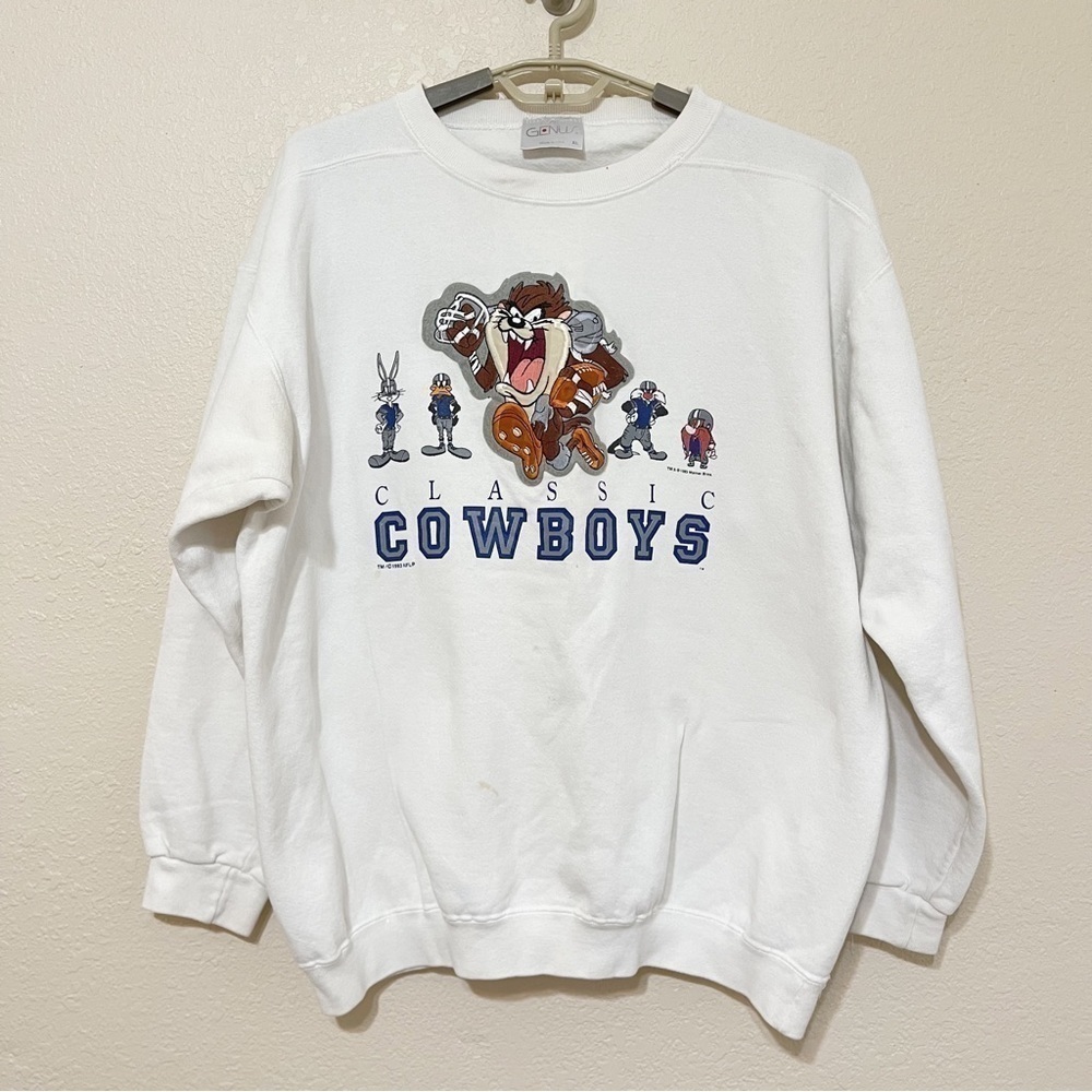 Vintage 1993 Looney Toons “Classic Cowboys” Embroidered Crewneck Top Size XL Men